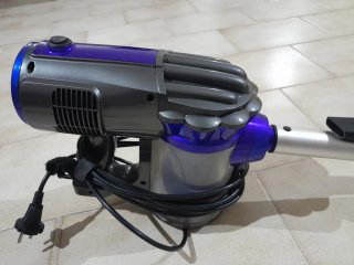 Aspirapolvere funzionante,con tutti i ricambi