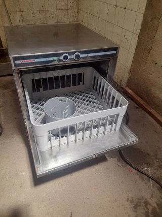 Lavavajillas profesional Comenda cesta 40