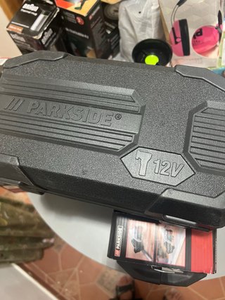Smerigliatrice Parkside 12V con batteria