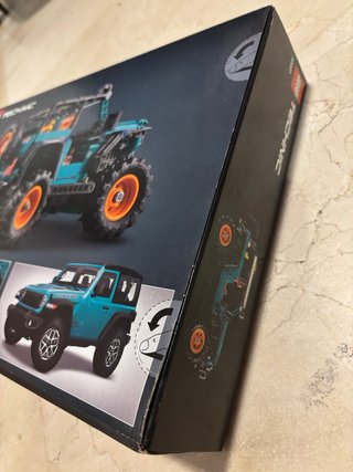 LEGO Technic Jeep Wrangler Rubicon 42227