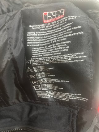 Chaqueta Moto Negra y Roja Deportiva