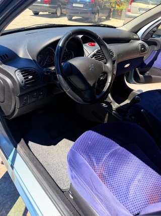 Peugeot 206 2004