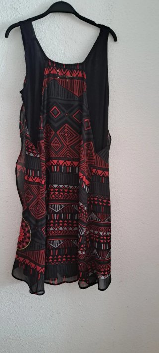 Vestido Desigual Negro y Rojo