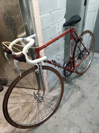 Bicicletta da corsa vintage italiana