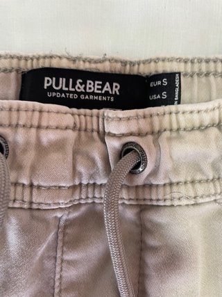 Pull&Bear Pantalones Cargo Cortos Beige