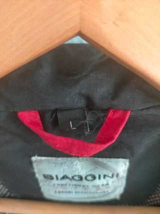 Chaqueta Biaggini Talla L Roja y Negra