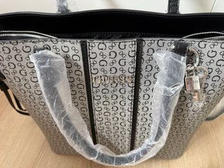 Bolso Guess Gris Nuevo