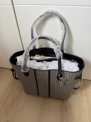 Bolso Guess Gris Nuevo