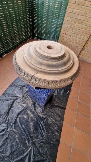 Tavolo rotondo in rovere con marmo da restaurare