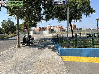 Garaje en venta en Bufalà en Badalona