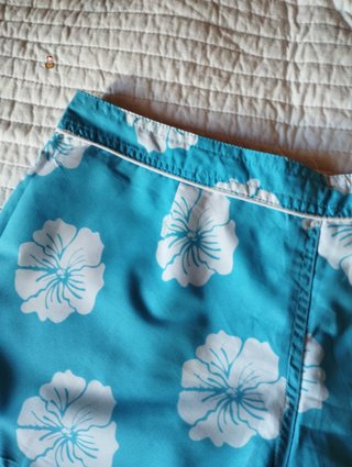 Pantalón corto azul flores vintage