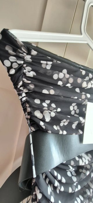 Vestido Zara fruncido con cinturón Talla M