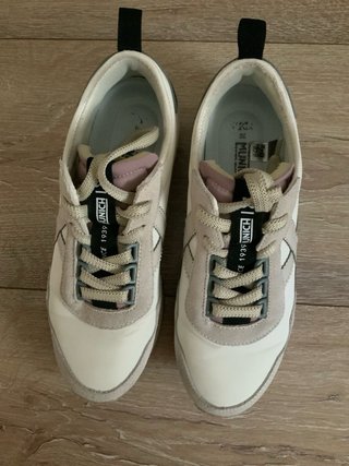Zapatillas Munich grises y blancas