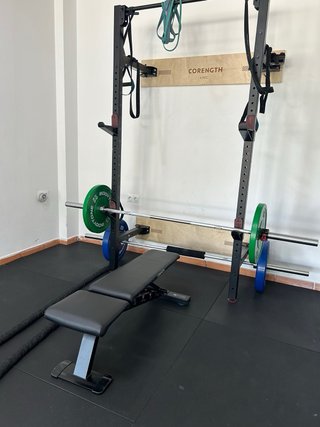 Rack de Pared para Gimnasio