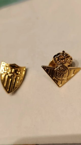 Pins dorados de la Liga Española de Futbol