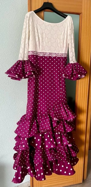 Traje Flamenca Encaje medidas en el anuncio