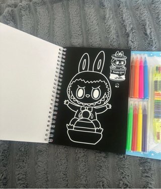Livro colorir labubu