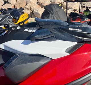 Moto de agua Sea-Doo Roja y Negra