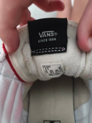 Zapatillas Vans Rojas con Diseño de Llamas
