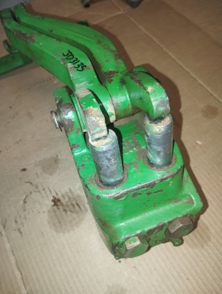 Pedal con Bomba de freno John Deere 3135