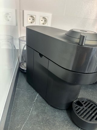 Cafetera Nespresso Vertuo Pop De'Longhi + capsulas