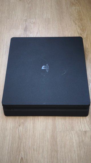 PS4 Slim 500GB Nero + Controller e Cavi