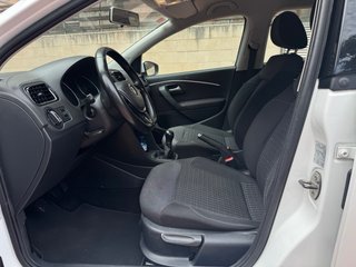 Volkswagen Polo 2014 SOLO 150.000kms!! PEGATINA C!