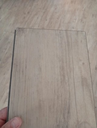 Suelo vinilico 40m2 +-