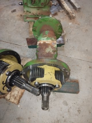Carcasas de transmisión final John Deere 3135