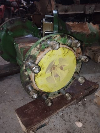 Carcasas de transmisión final John Deere 3135