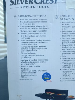 Barbacoa eléctrica negra, utilizada dos veces.