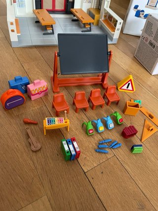 Playmobil Colegio en excelente estado.