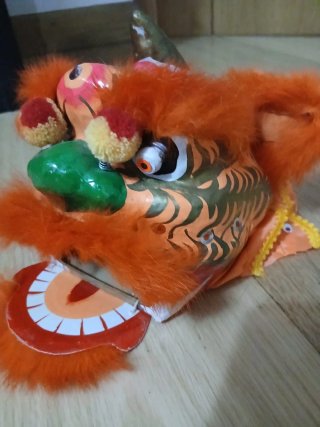 Cabeza de León Chino Naranja