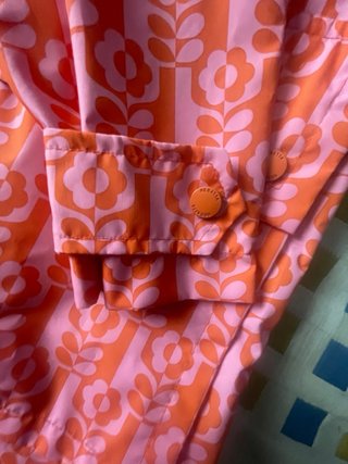 Chubasquero mujer. Nuevo.Orla Kiely para Regatta.