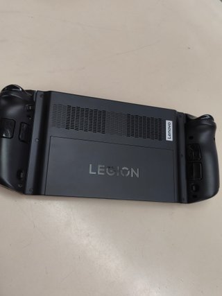 Console portatile Lenovo Legion Go