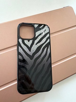 Funda iPhone 14 IDEAL OF SWEDEN cebra