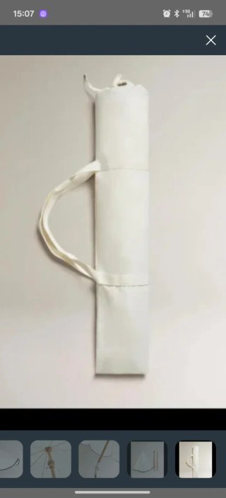 Ombrellone Zara Home bianco e in legno