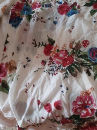 Blusa blanca estampada floral