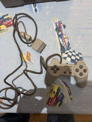 PlayStation 1 Sony grigia con accessori