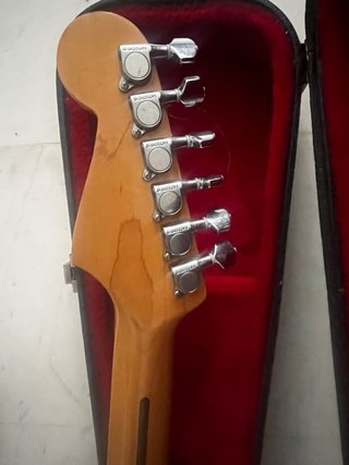 Guitarra Squier Stratocaster E10 Korea1987+estuche