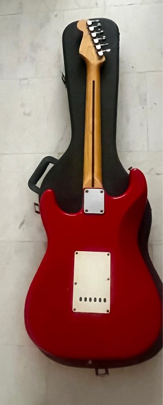 Guitarra Squier Stratocaster E10 Korea1987+estuche