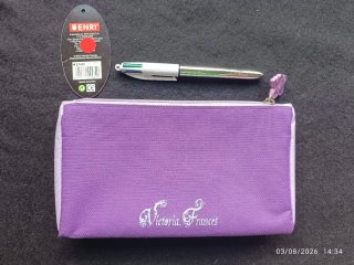 Estuche Neceser Victoria Francés Oficial ENRI 2010