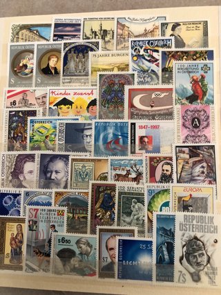 Album de sellos nuevos sin matasellos