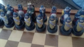 Ajedrez con figuras de madera