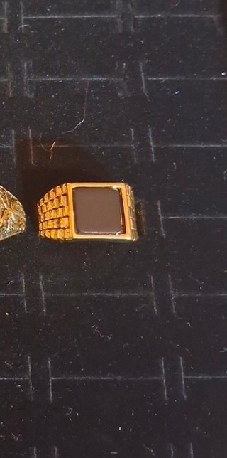 Anillo Vintage Negro y Dorado