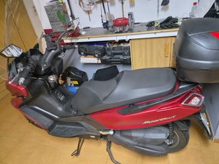 Kymco Superdink 350i Maxi Scooter
