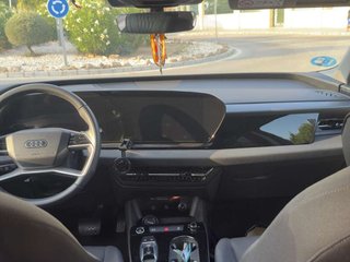AUDI q6 e-tron