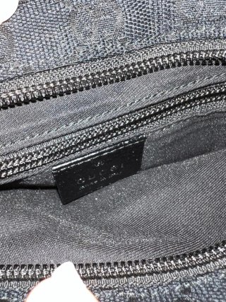 Borsa a tracolla Gucci nera