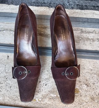 Scarpe Nebuloni Flavio Zanasca in camoscio. No. 36