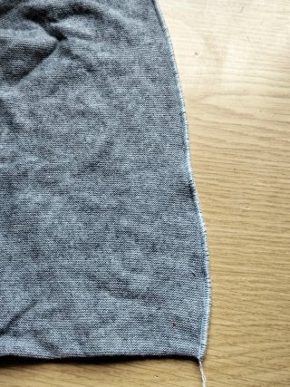 Máquina Overlock Brother Japonesa